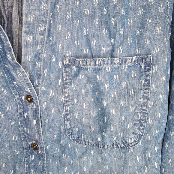 cloth & stone Patterned Chambray Button Down Top - Picture 4 of 7